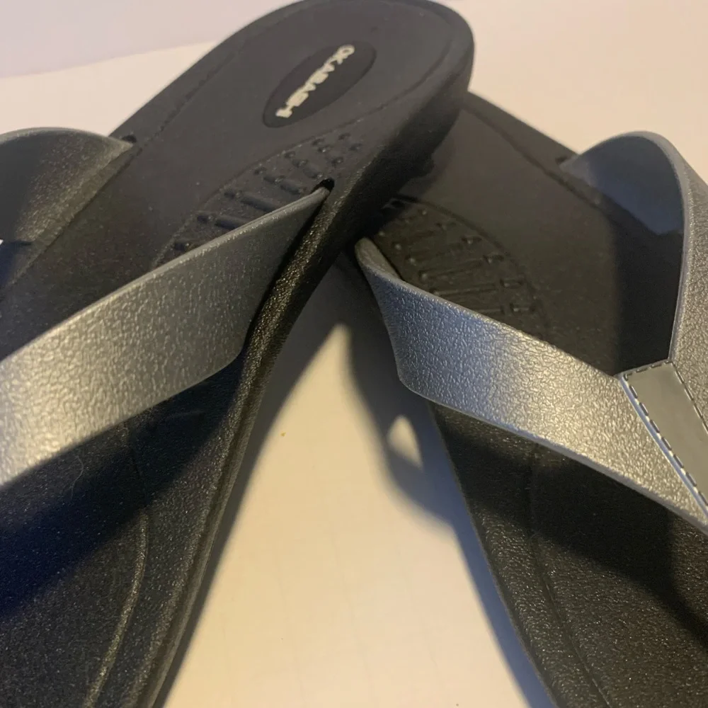 Okabashi Women’s Size LG (8.5-9) Black and Silver Rubber Flip Flops Sturdy EUC